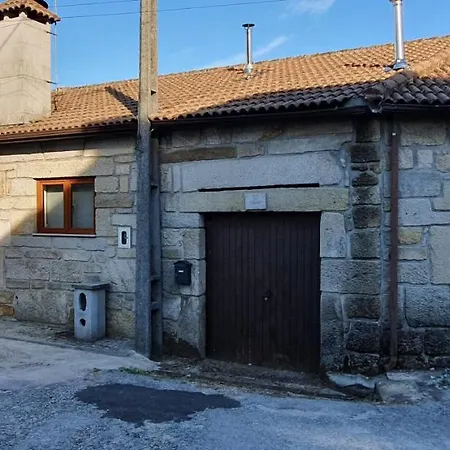 Casa Do Tavares * Carvalhais (Viseu)