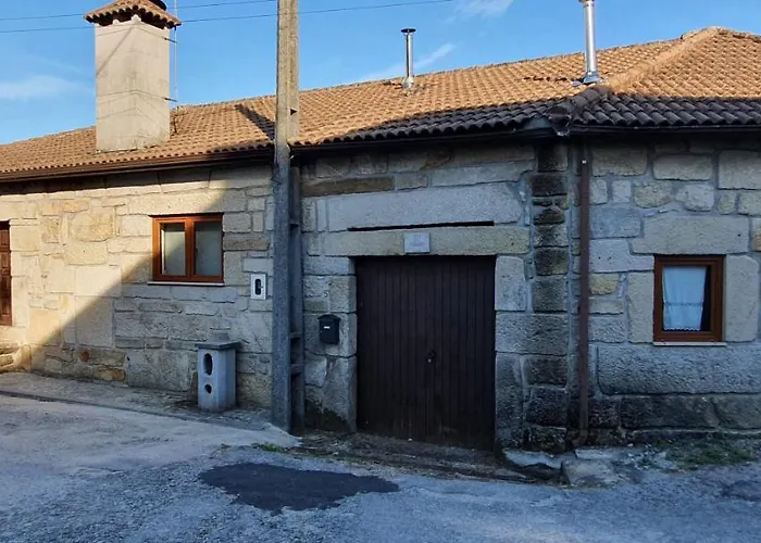 Casa Do Tavares * Carvalhais (Viseu)
